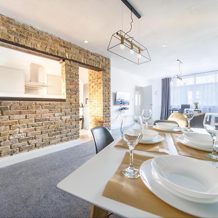 Contractor Accommodation Near Heathrow, Windsor Minutes From M4 Slough Bagian luar foto