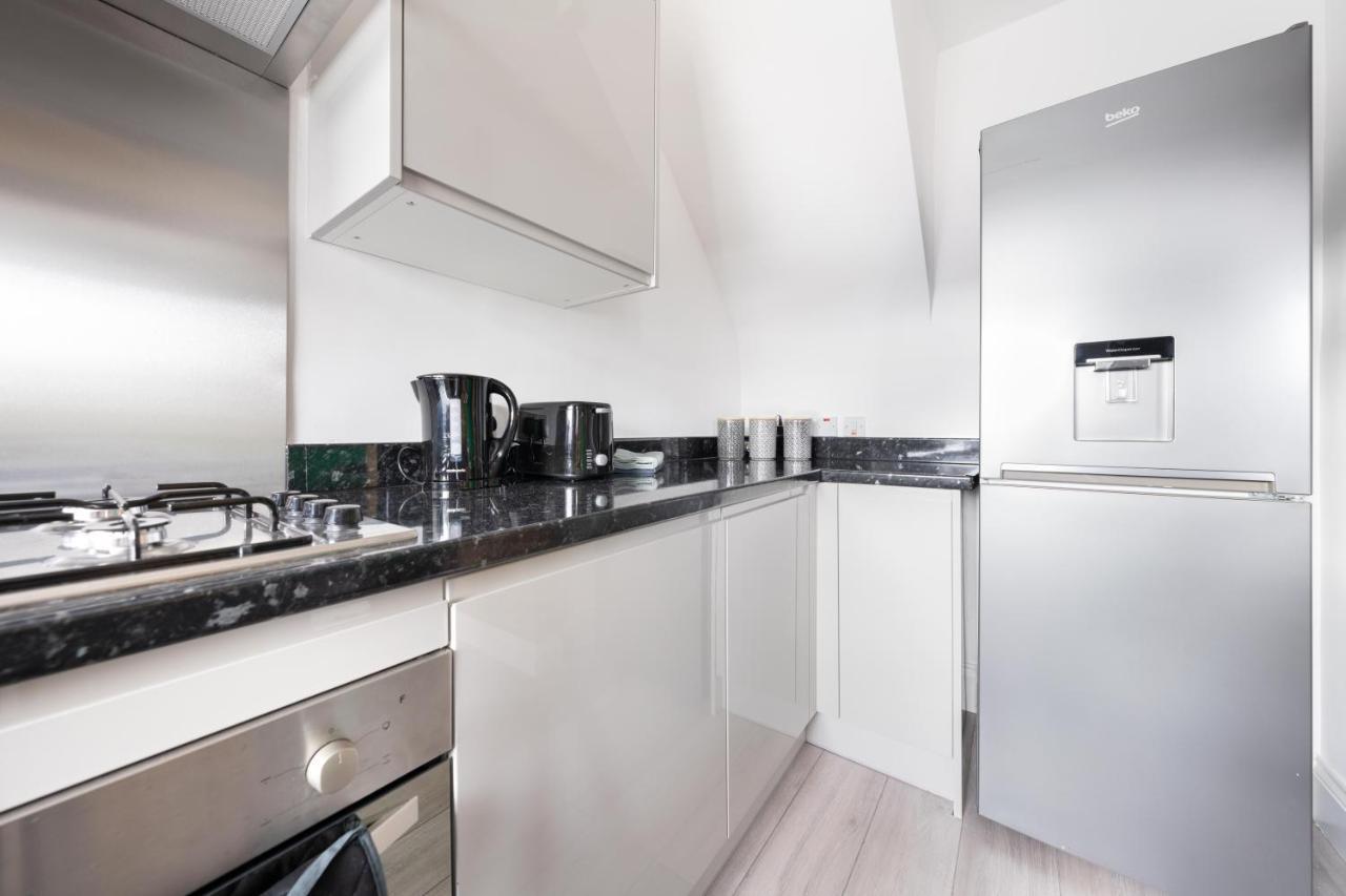 Contractor Accommodation Near Heathrow, Windsor Minutes From M4 Slough Bagian luar foto