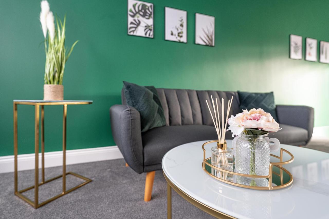 Contractor Accommodation Near Heathrow, Windsor Minutes From M4 Slough Bagian luar foto